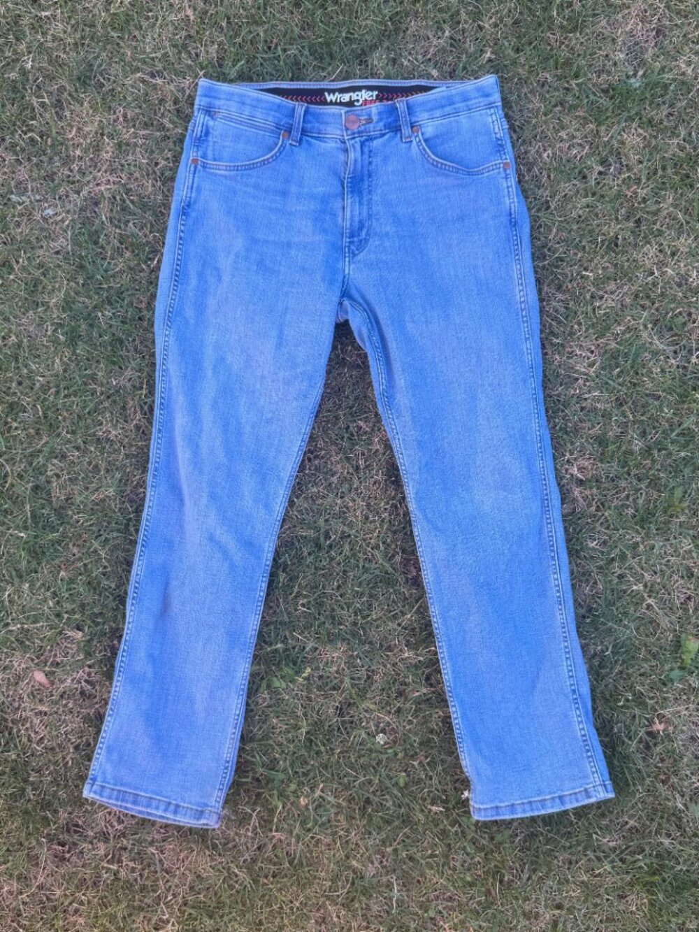 Wrangler - Greensboro Stretch (Men's) - Light Blue